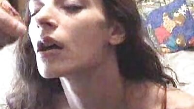 ناز جوان مجارستانی برای انجام رابطه جنسی در فضای باز ، انجام یوگا سایت سکسی مادر و پسر را متوقف می کند